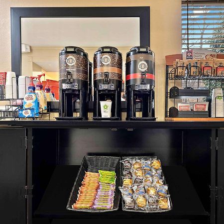 Extended Stay America Select Suites - Raleigh - Rtp - 4610 Miami Blvd Durham Ngoại thất bức ảnh
