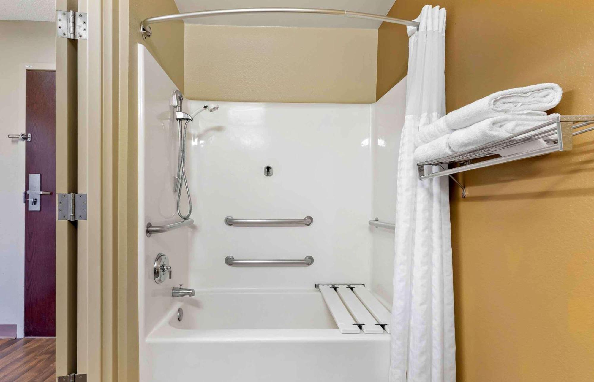 Extended Stay America Select Suites - Raleigh - Rtp - 4610 Miami Blvd Durham Ngoại thất bức ảnh