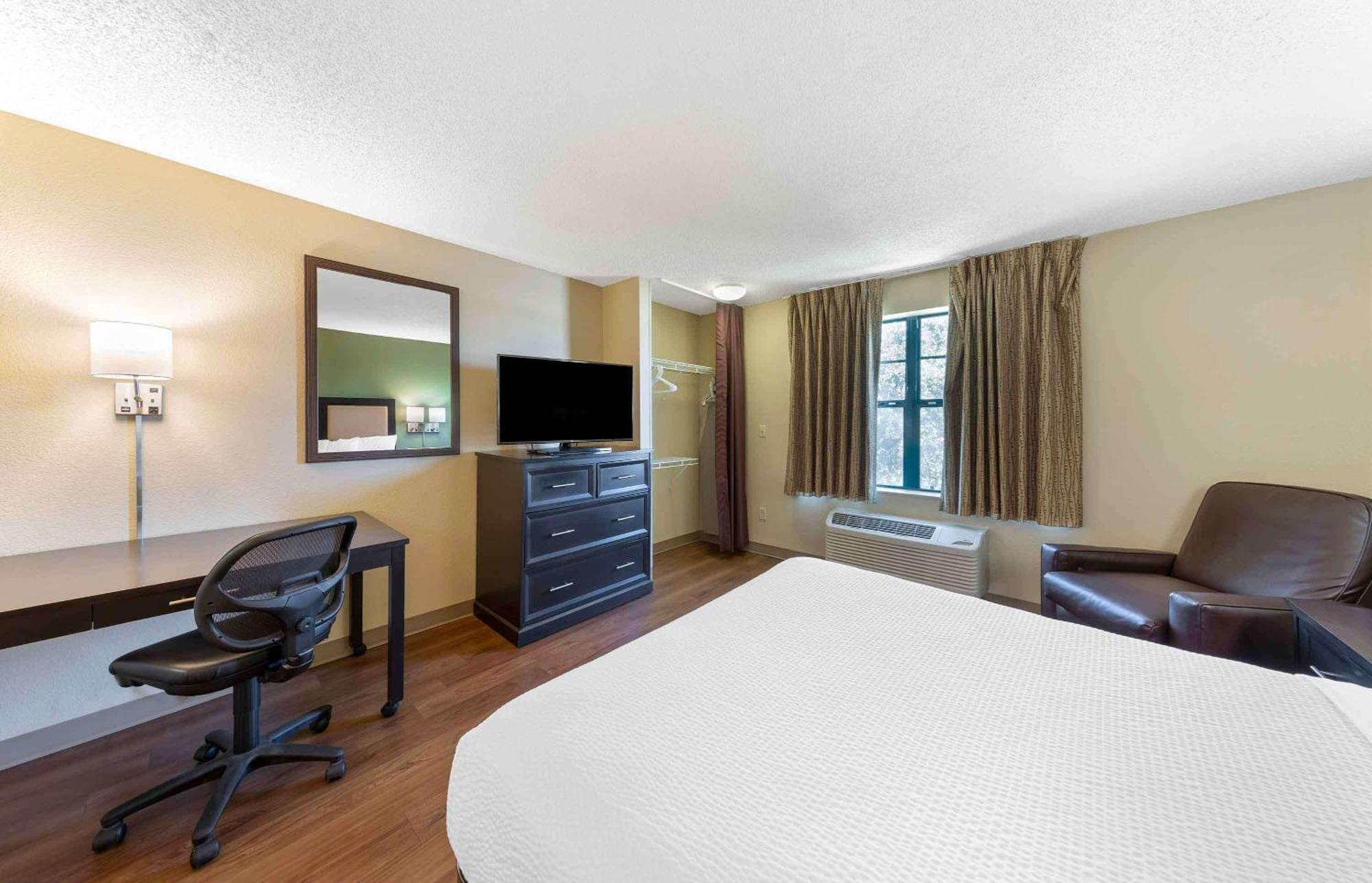 Extended Stay America Select Suites - Raleigh - Rtp - 4610 Miami Blvd Durham Ngoại thất bức ảnh
