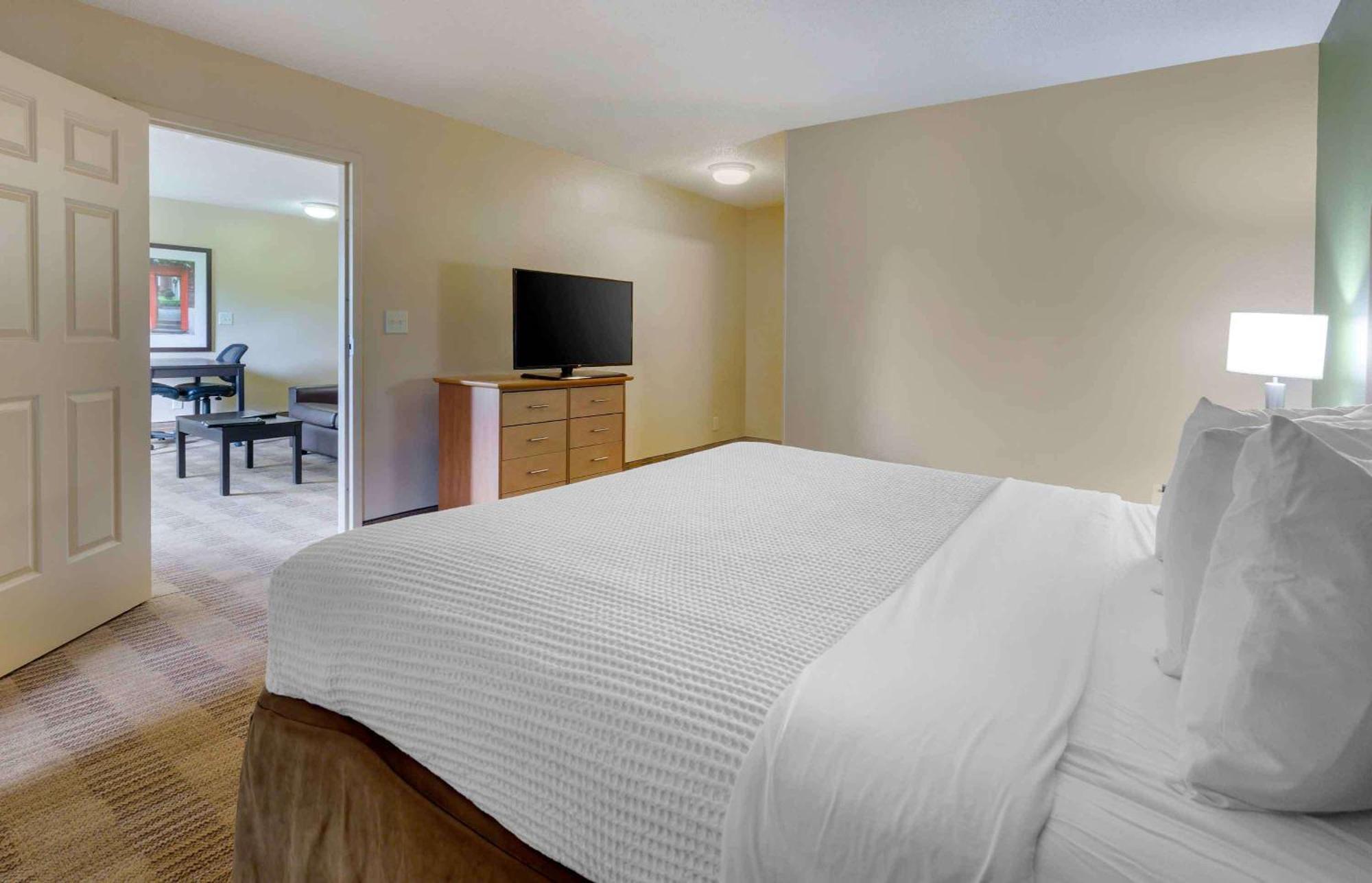 Extended Stay America Select Suites - Raleigh - Rtp - 4610 Miami Blvd Durham Ngoại thất bức ảnh
