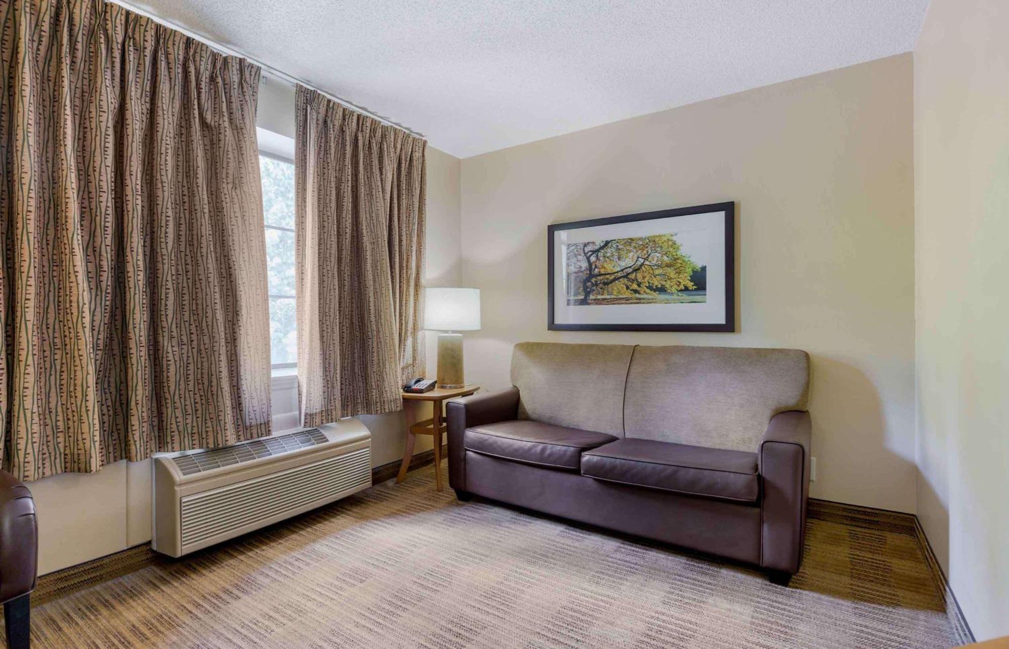 Extended Stay America Select Suites - Raleigh - Rtp - 4610 Miami Blvd Durham Ngoại thất bức ảnh
