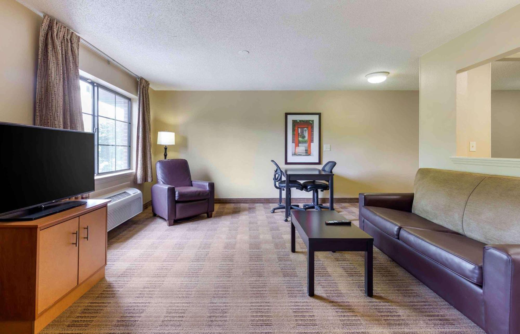 Extended Stay America Select Suites - Raleigh - Rtp - 4610 Miami Blvd Durham Ngoại thất bức ảnh