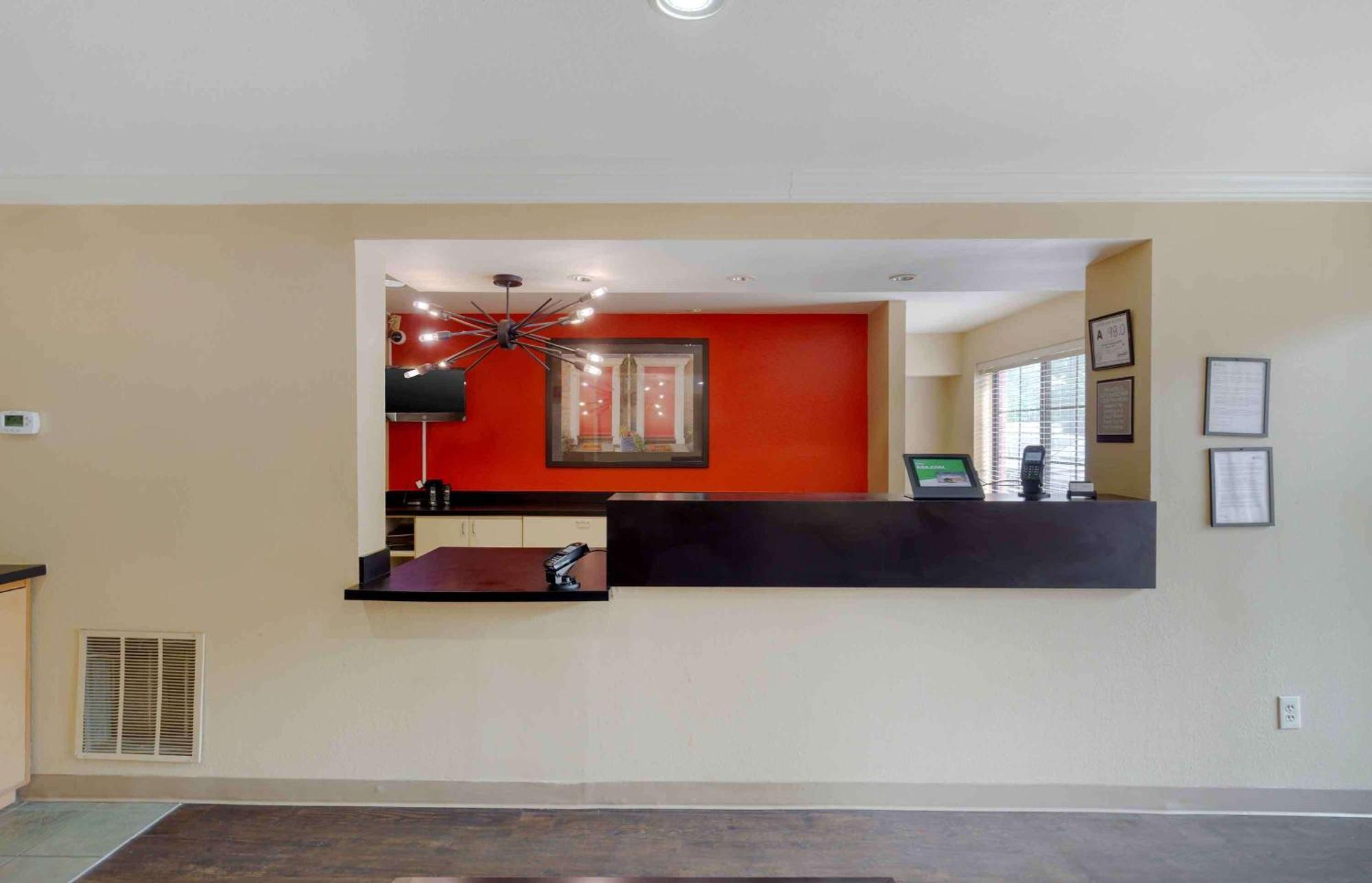 Extended Stay America Select Suites - Raleigh - Rtp - 4610 Miami Blvd Durham Ngoại thất bức ảnh