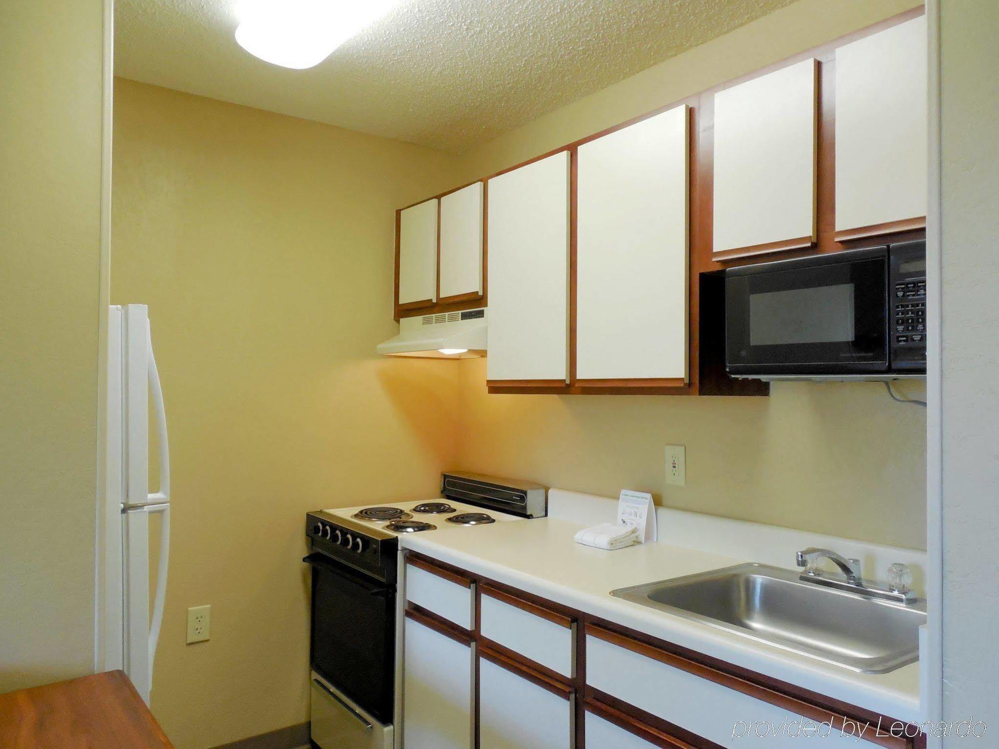 Extended Stay America Select Suites - Raleigh - Rtp - 4610 Miami Blvd Durham Ngoại thất bức ảnh