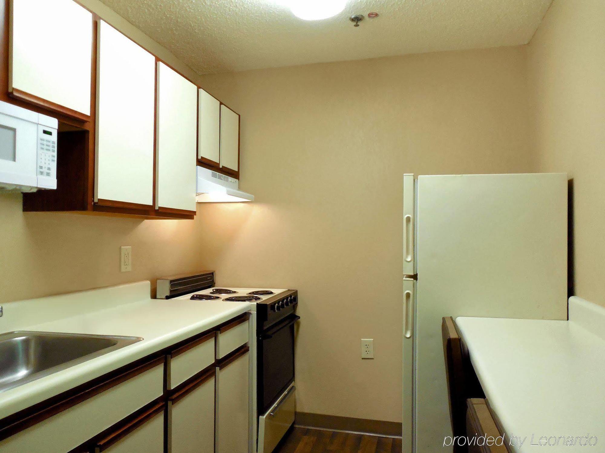 Extended Stay America Select Suites - Raleigh - Rtp - 4610 Miami Blvd Durham Ngoại thất bức ảnh